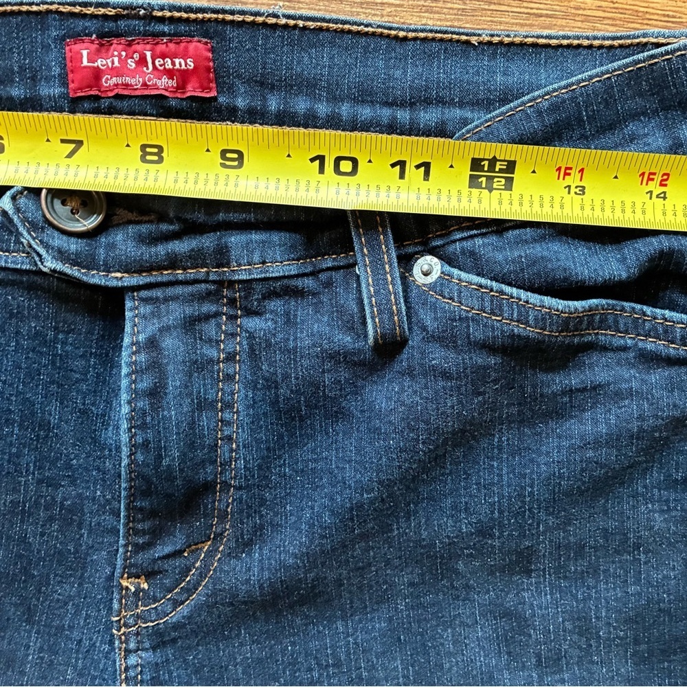 Levi’s Perfectly Slimming Jeans Size 10 Medium Dark Wash Bootcut Y2K - Picture 3 of 14